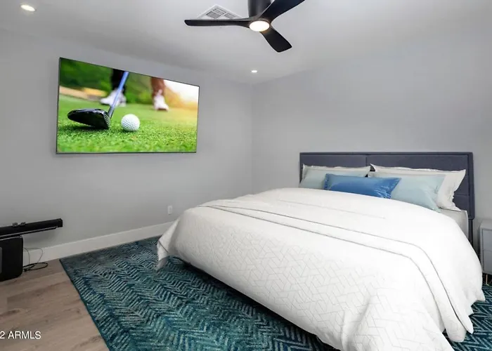 4 Bedroom With Pool And Golf Cart Near Scottsdale